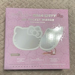 IMPRESSIONS x HELLO KITTY LED POCKET MIRROR (WHITE)
